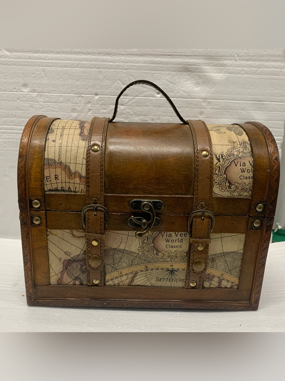 Vintage-Style Brown Leather Travel Chest -